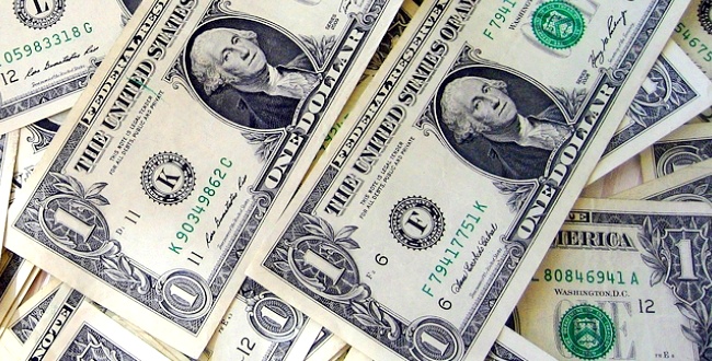 Dolar je ostao nizi iako su narudzbe trajnih dobara u Americi porasle u februaru